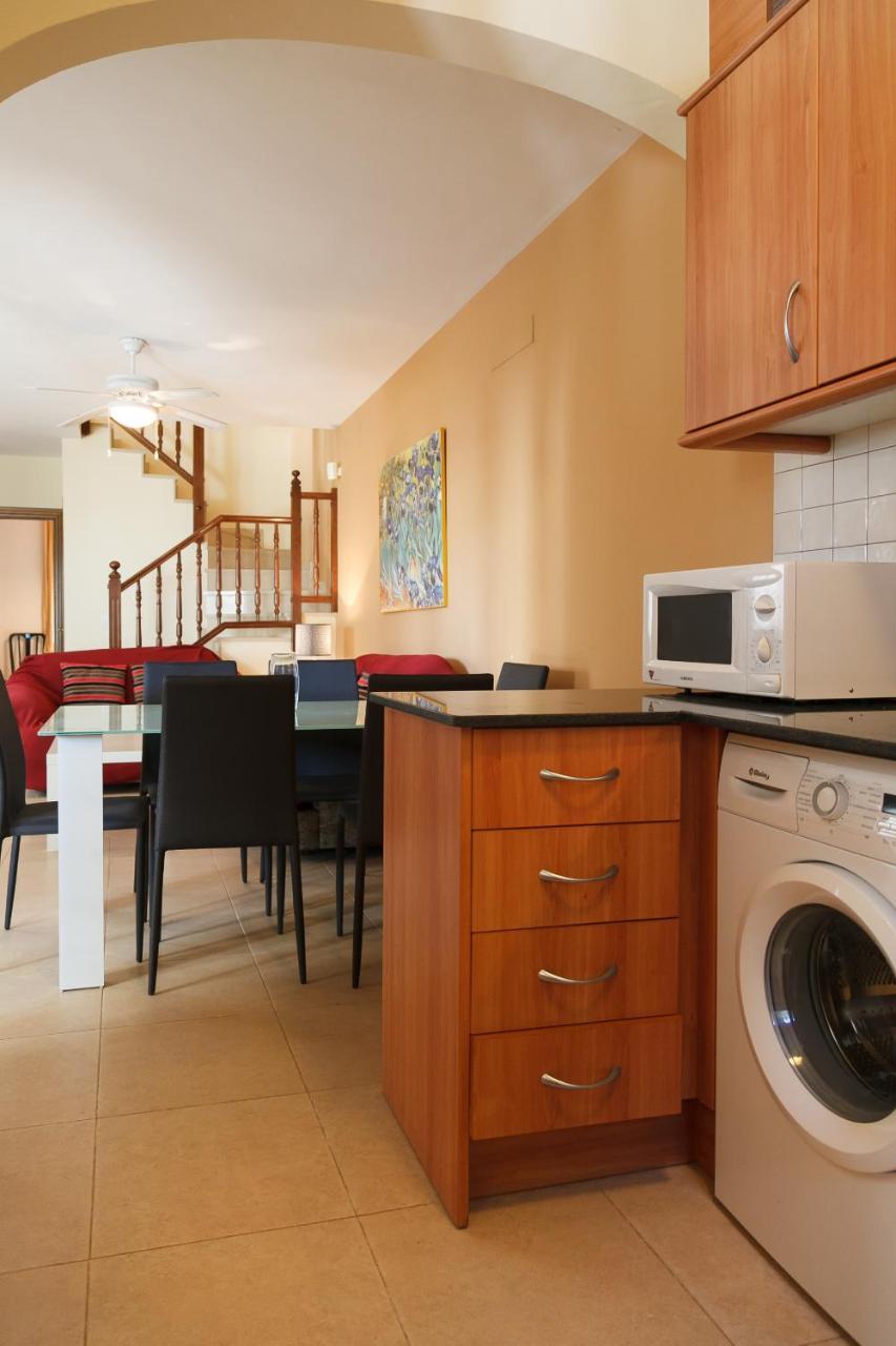 Uhc Bosque II Family Complex Villa Hospitalet De L'Infant Ngoại thất bức ảnh
